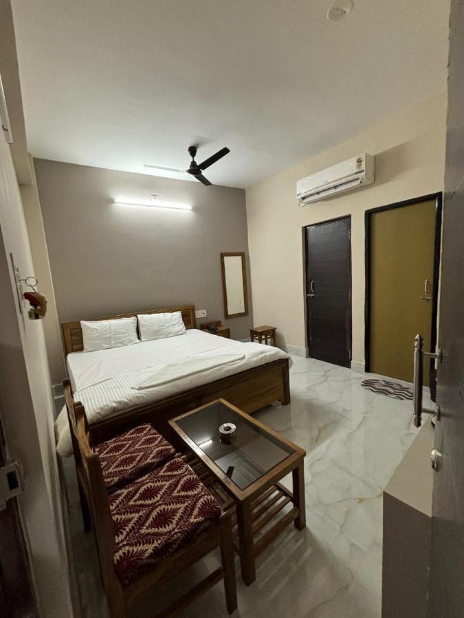 Ichhamati Hotel And Restaurant Hasnabad ภายนอก รูปภาพ